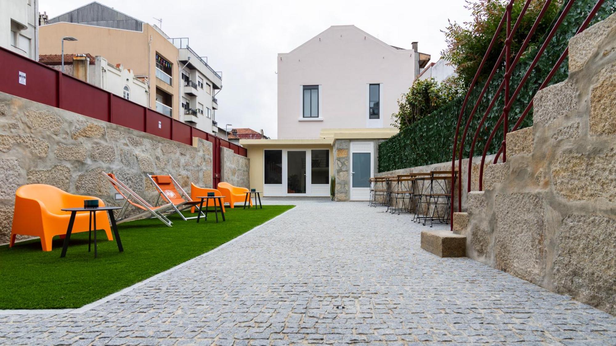 Stop & Relax - Parking Porto Exterior photo